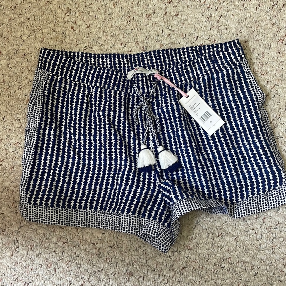 Womens Vineyard vines size small beach shorts